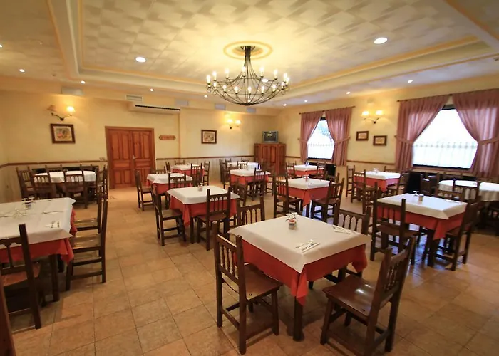Hostal Restaurante Cuatro Caminos Calera y Chozas