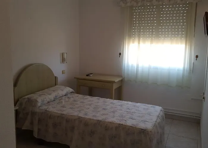 Hostal Zagala Arenas de San Juan