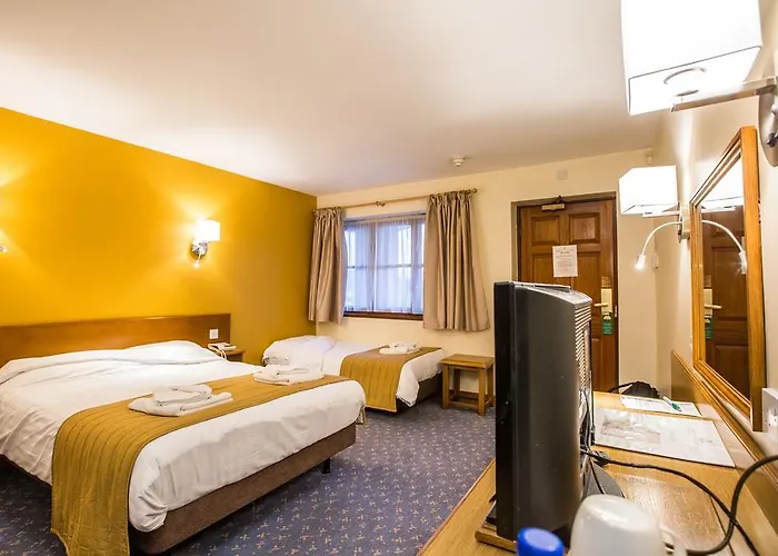 Tollgate Hotel & Leisure