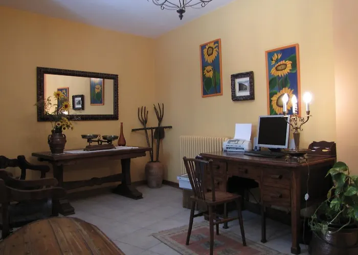 Hostal Rural Huartearena Iza