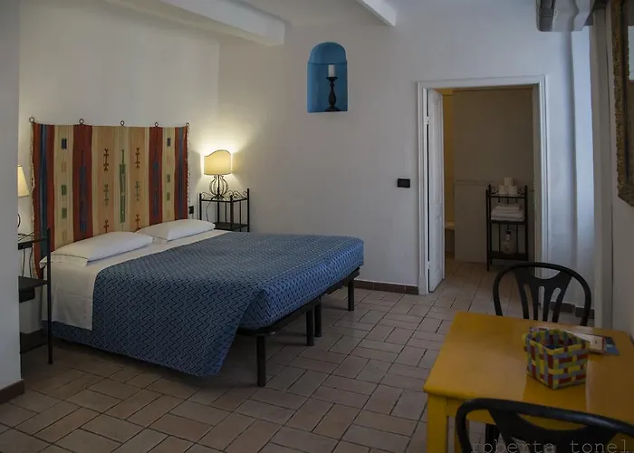Camere Anna