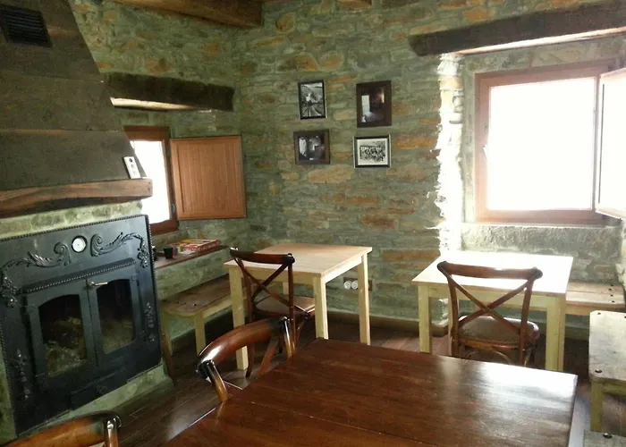 Hostal De Montaña La Aldeya Villablino