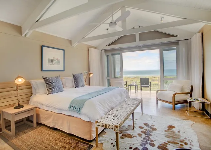 Abalone Guest Lodge