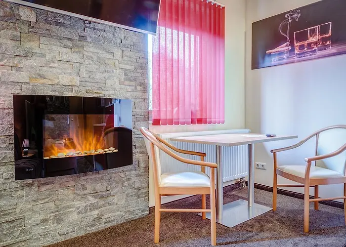 Cafe Hoyer Pension Und Appartements Rödigsdorf