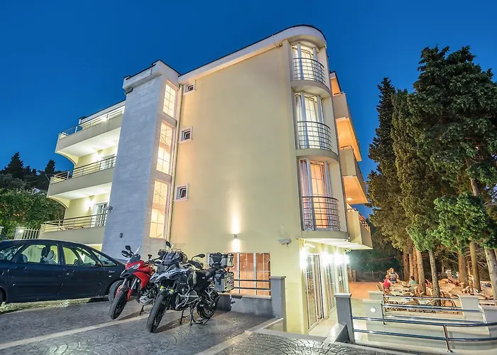 Villa Antivari Bar