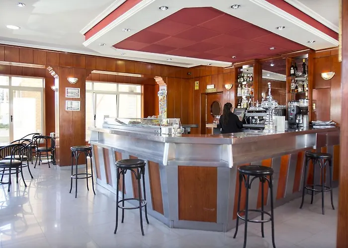 Hostal Restaurante María Victoria La Mudarra