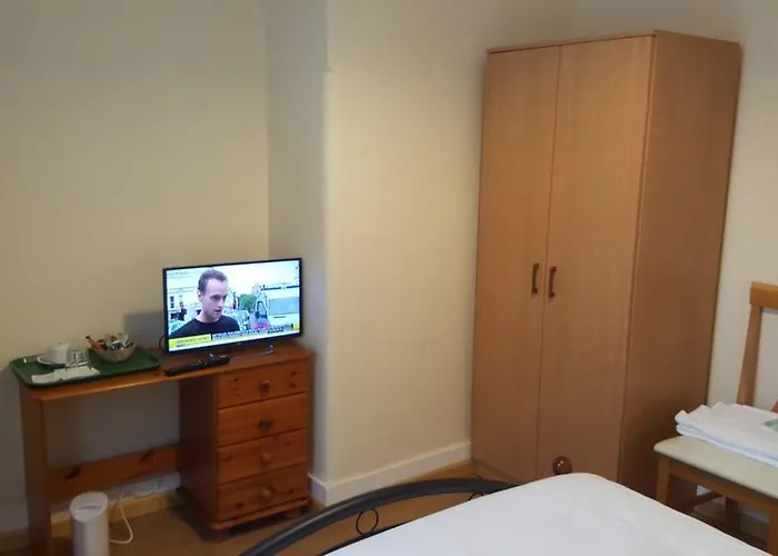 Cedars House Hotel Croydon