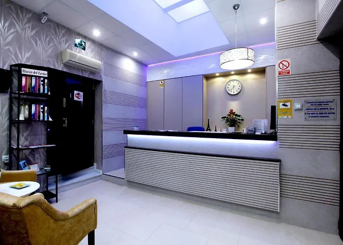 Hostal Paris San Fernando