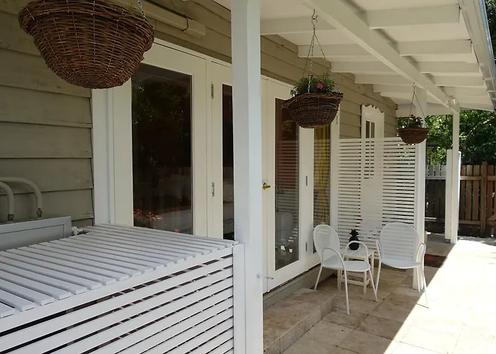 Winston Cottage