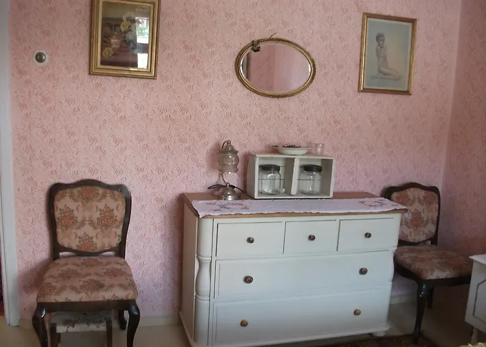 Hotel The Pink House Polkovnik Serafimovo