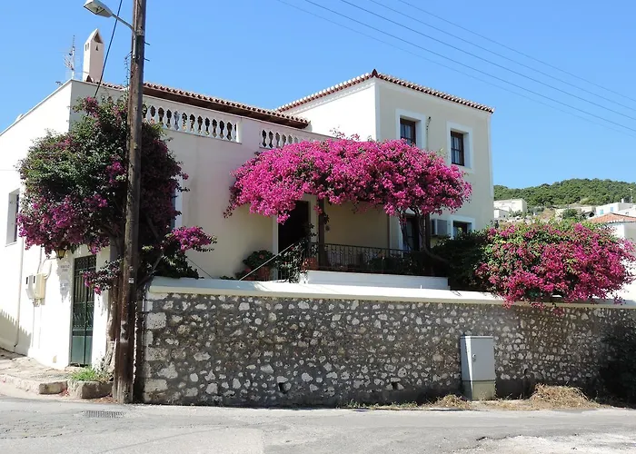 Victoria Studios Spétses