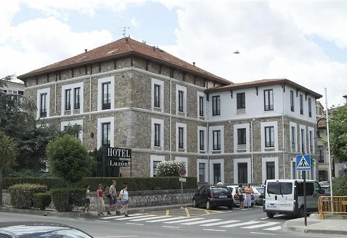 Hotel Luzon
