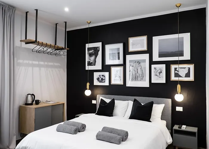 Gallery 42 Guest House