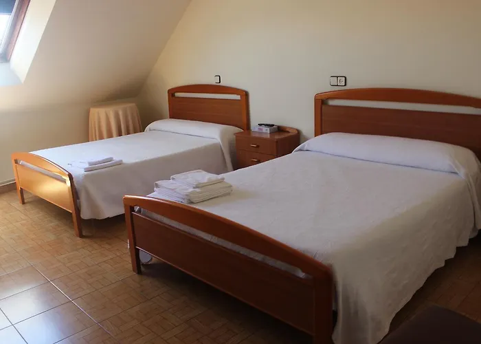 Hotel O Cruceiro Puentedeume