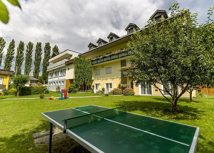 Gästehaus Krappinger/Pizzeria Mamma Mia Ossiach