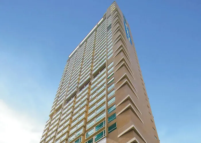 Ramada Hong Kong Harbour View