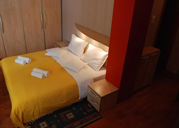 Car Royal Apartments And Rooms Novi Sad