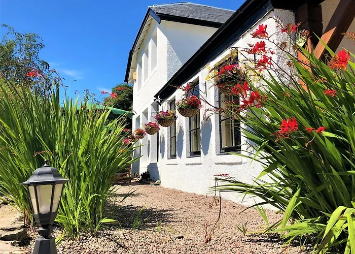 Glenmoriston Arms Hotel Invermoriston