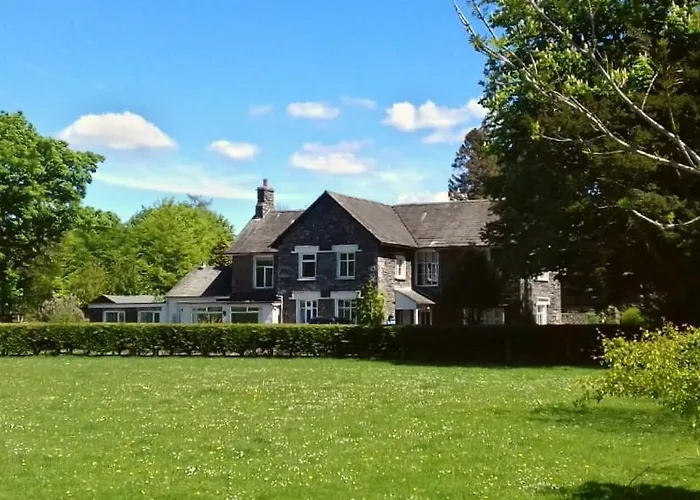 Bluebird Lodge