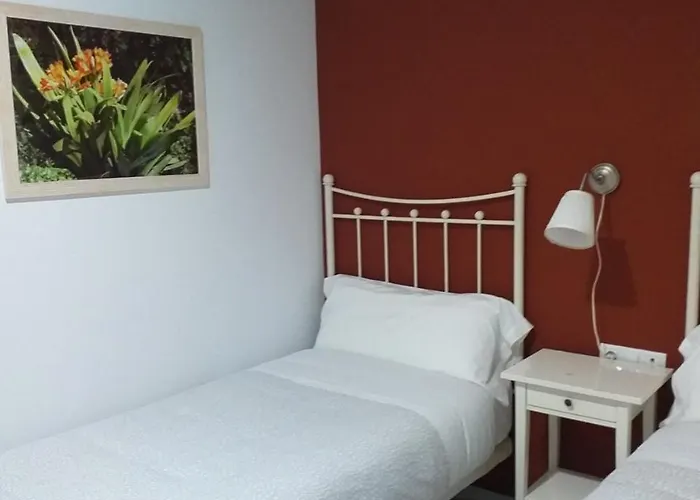 Hostal Monteluna Rociana