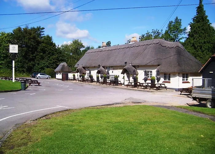 Twin Oaks Guest House
