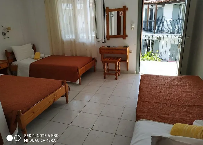 Pension Nikolas Skiathos Town