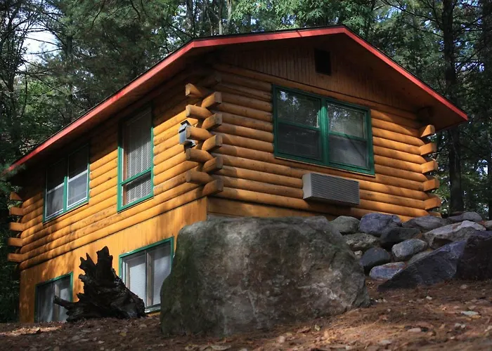 Log Cabins At Meadowbrook Resort