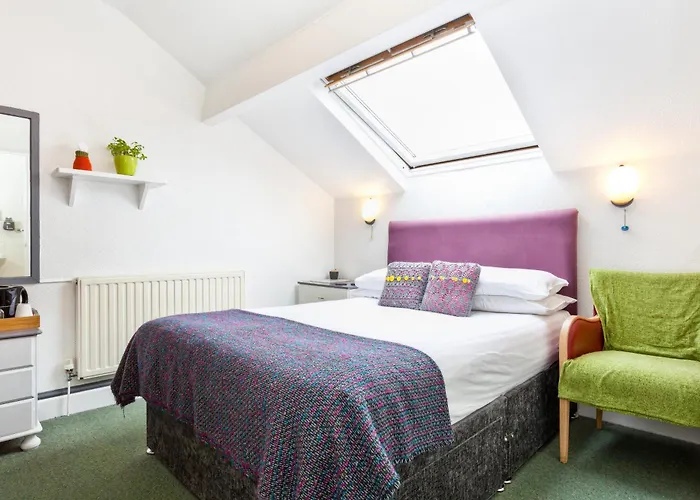 Lyndhurst Guest House