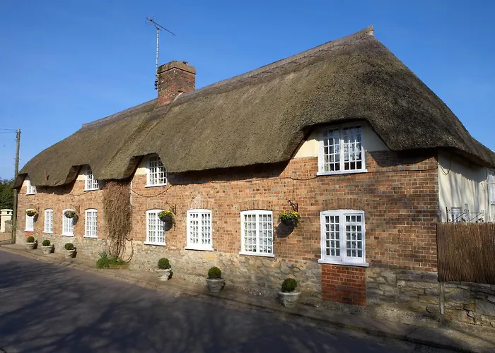 Yalbury Cottage