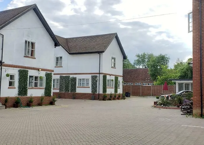 Stansted Airport Lodge Takeley