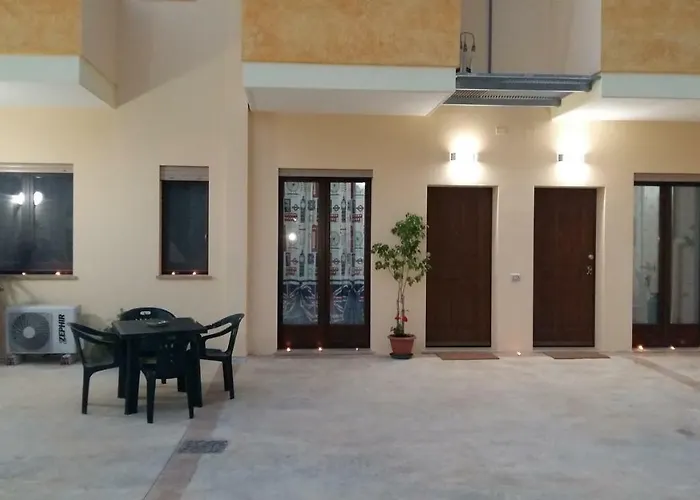 Rooms Loru Sestu