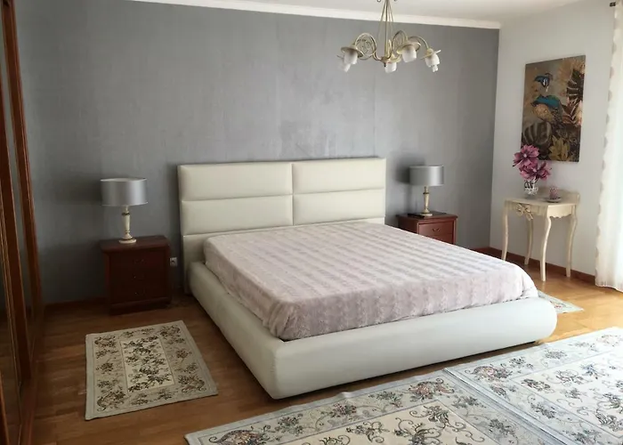 Hotel Moradia Chicharro Nazaré