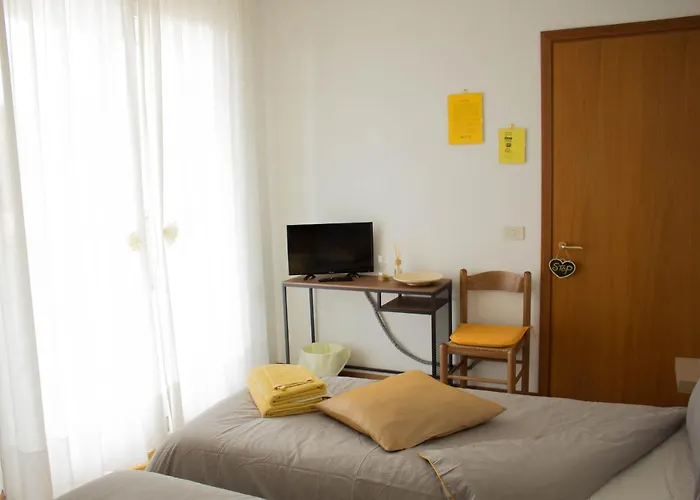 Casa Di Cipri Hotel Montale 