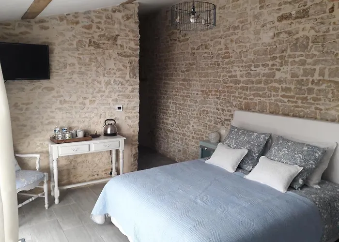 L' Oiseau Bleu Hotel Bazoges-en-Pareds