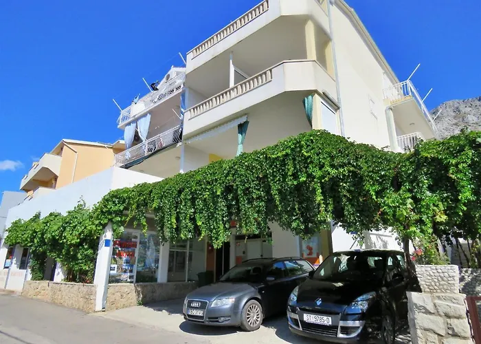 Apartments Nemira Omiš