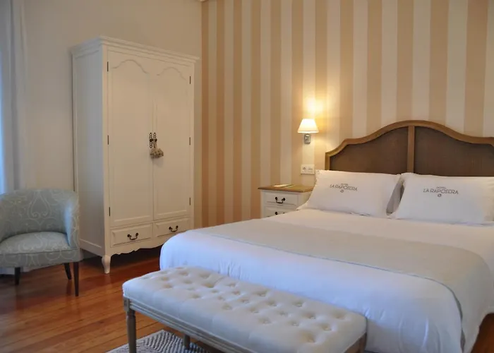 Hotel Rural La Raposera