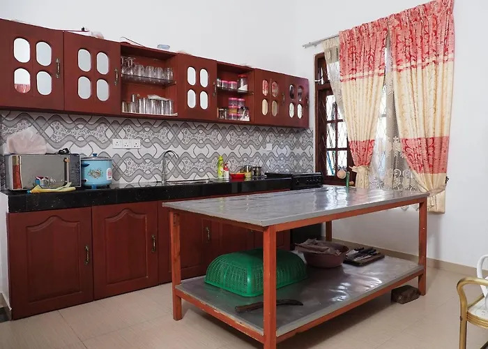 Kandyan White Holiday Homes